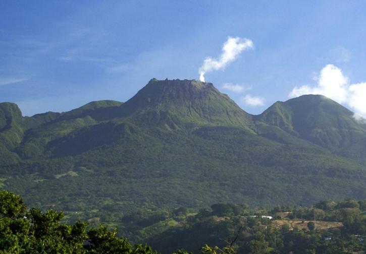 Or Bleu-Bungalow Volcan Soufriere-Vue Sur Mer Saint-Claude Dış mekan fotoğraf